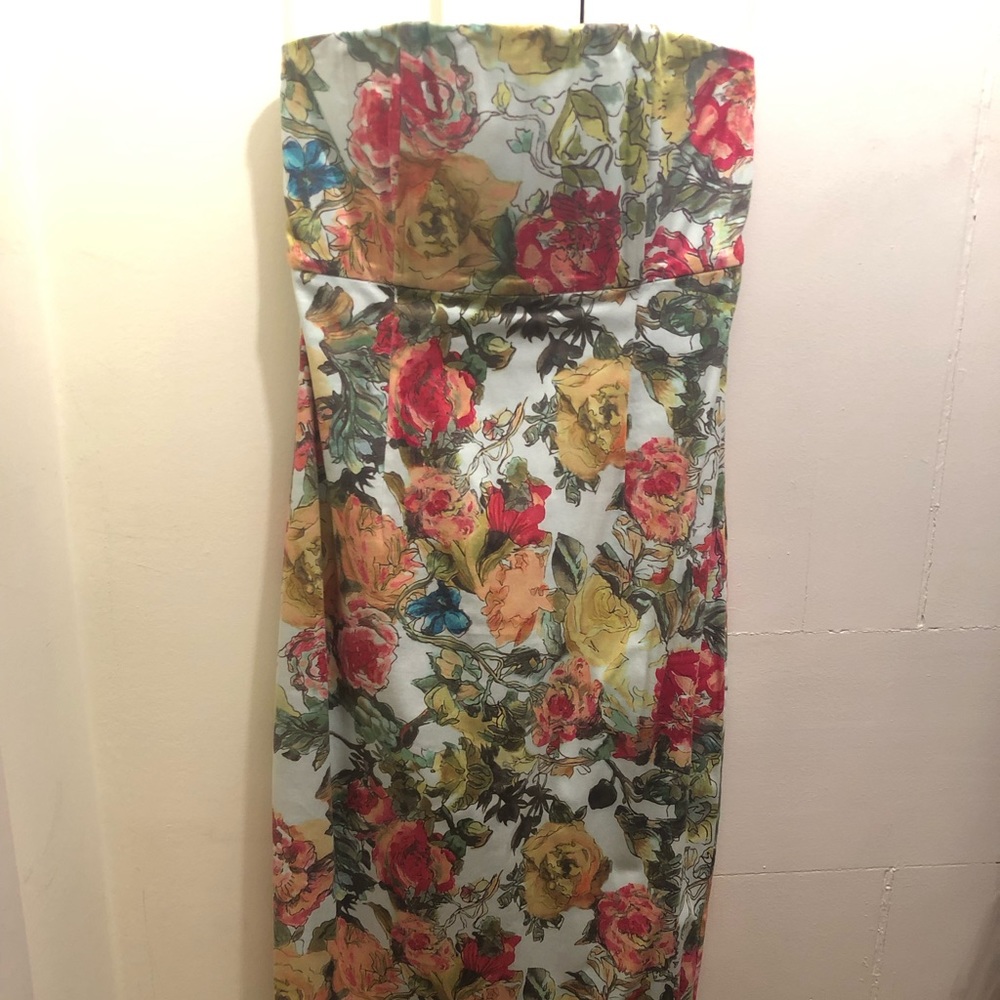 Alice & Olivia - floral strapless mid length dress